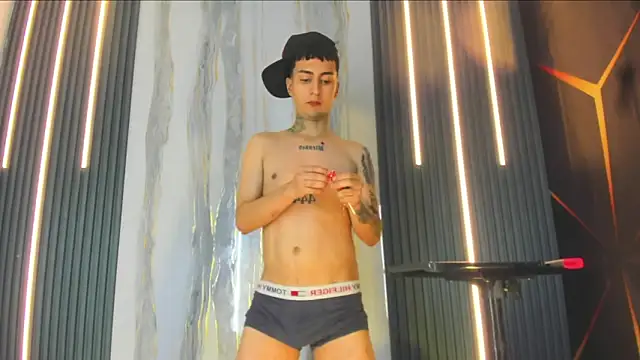 Angel_xxx 即時 XXX 聊天