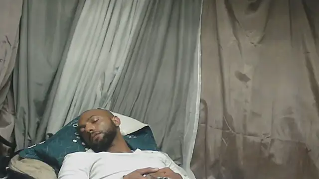 Chat XXX en directo de Camodick