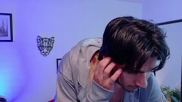 Elian_savoy élő XXX-chatje