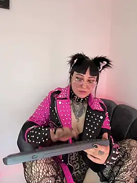 Ravenna666_ Chat XXX in diretta