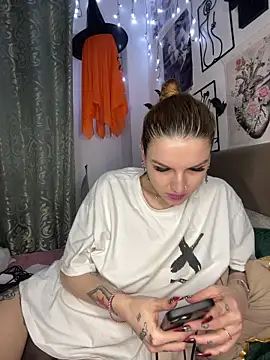 MoonAgnes – Live XXX-chat