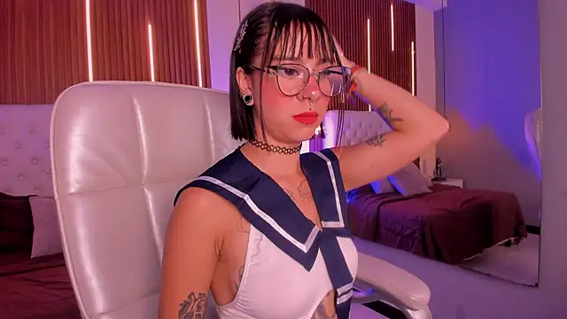 ZamabyCrucie's Live XXX Chat