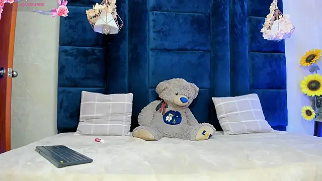 Laura_Miller1 Live XXX-chat