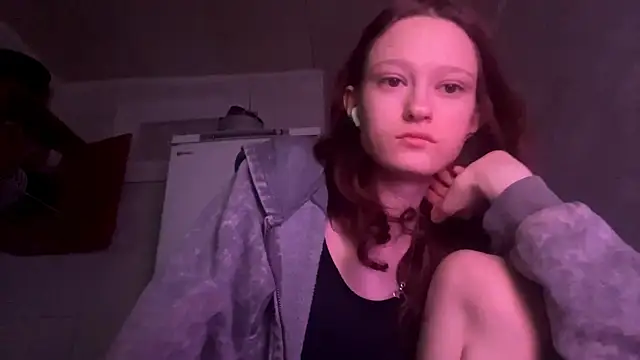 HousedMud live XXX chat