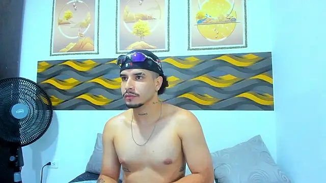 แชท XXX สดของ Leon_Hotx