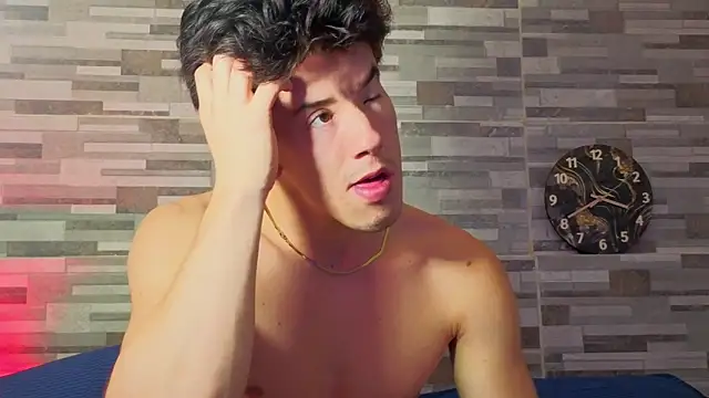 MAX_COOPER1 webcam show