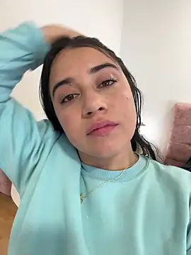 KallyMyller1 Adlı Modelin Canlı XXX Sohbeti