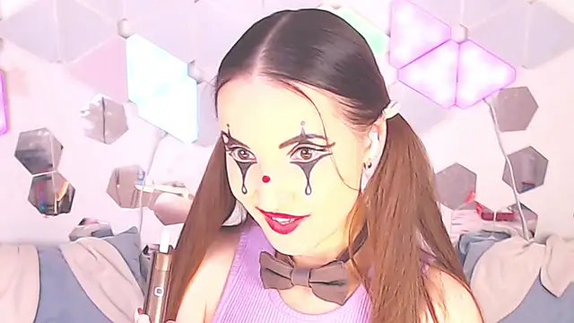 Онлайн чат XXX LexiKiss