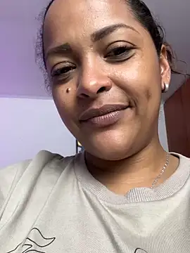 Chatroom XXX en direct de Danna_Ramiirez