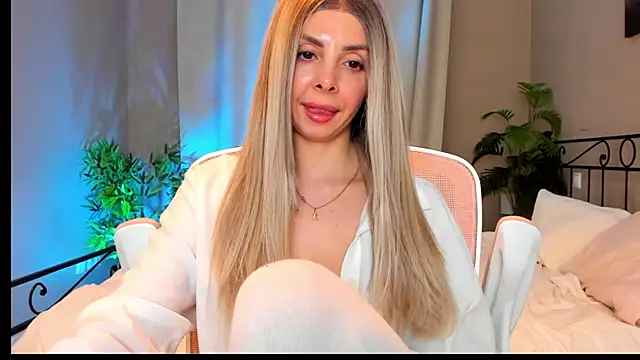 Chatroom XXX en direct de VelvetEliza