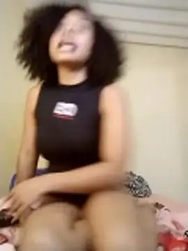 Larita_curly Live XXX-chat