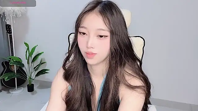 XXX chat uživo modela Yukiy8877