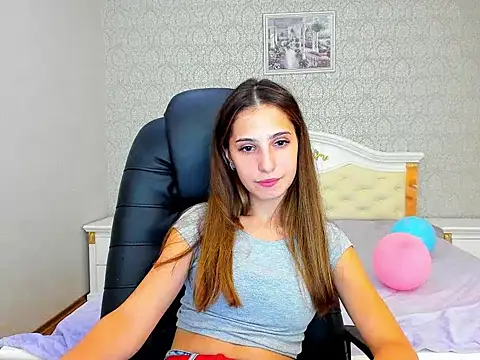 Supipie Adlı Modelin Canlı XXX Sohbeti