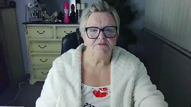 BridgetBlueEyes Live XXX Chat