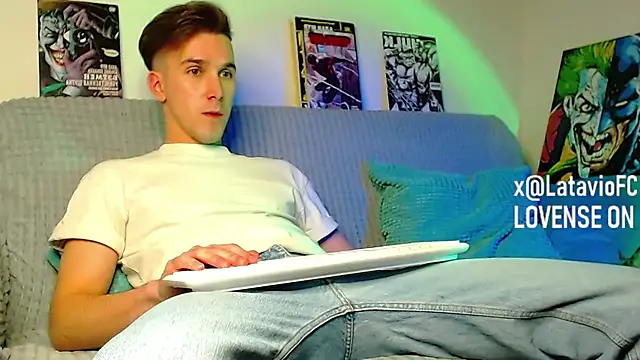 Midnighter_ Adlı Modelin Web Kamerası Şovu