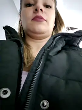 AvaCherryn Live XXX chat