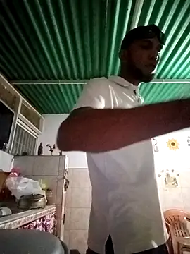 UnreadyChutzpa Adlı Modelin Canlı XXX Sohbeti