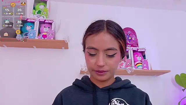 دردشة emily_bank الجنسية المباشرة