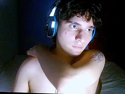 suggarboy69's Live XXX Chat