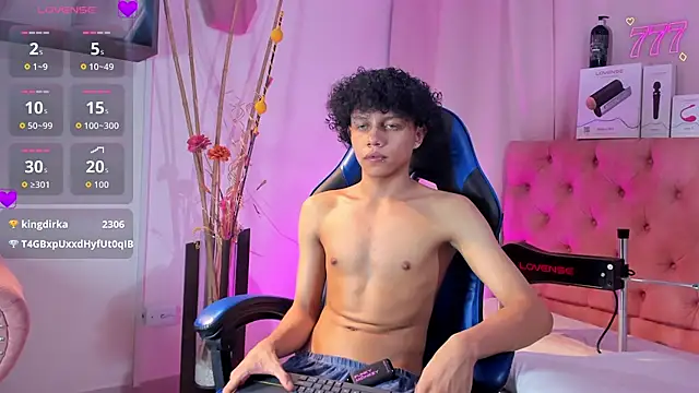 _taylor_black's Live XXX Chat