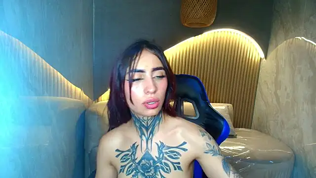 roux_rn Live XXX chat