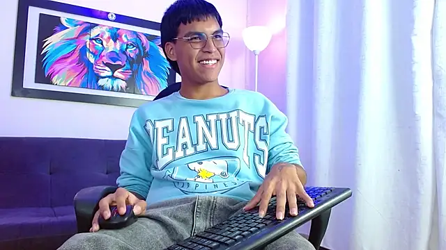 Maecum18's Live XXX Chat