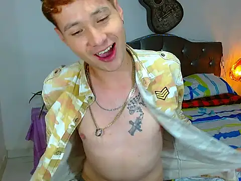 _Santi2's Live XXX Chat