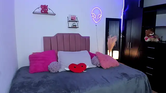 Chat XXX ao vivo de Nina_curves