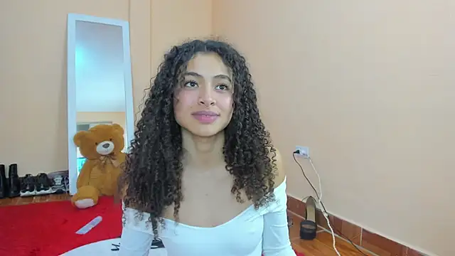 Keniia_rizz: απευθείας συνομιλία ΧΧΧ