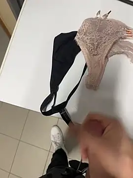 Chat XXX ao vivo de swissboy22