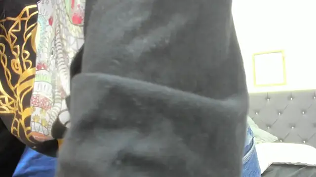 EsmeraldaNaim's Webcam Show