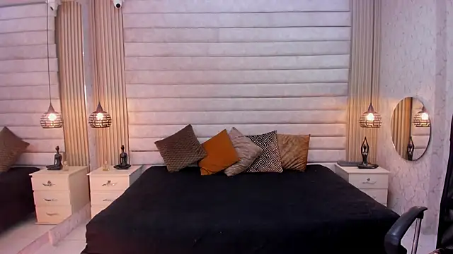 VictoriaaBlair Chat XXX live