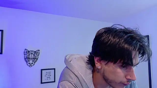 Chatroom XXX en direct de Elian_savoy