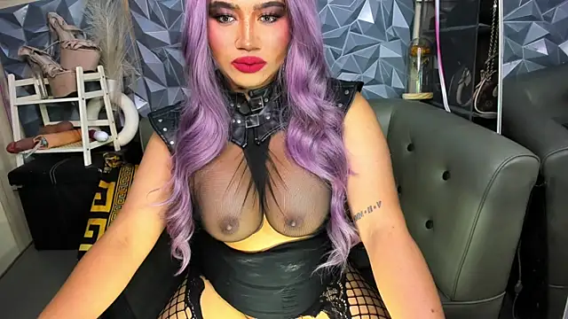 XXX chat uživo modela DOMINANT_10inchsCOCK