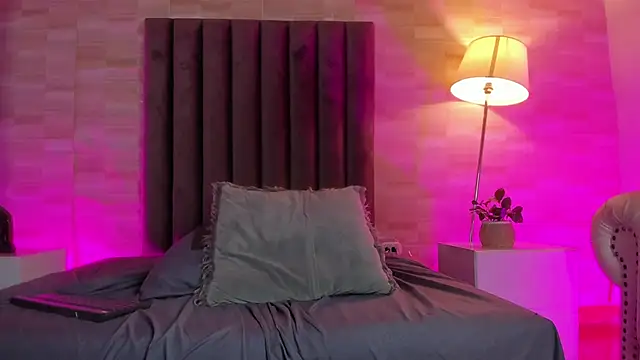 Chat XXX en directo de Isaac_Grey