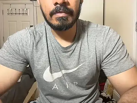 Chatroom XXX en direct de celibate-monk