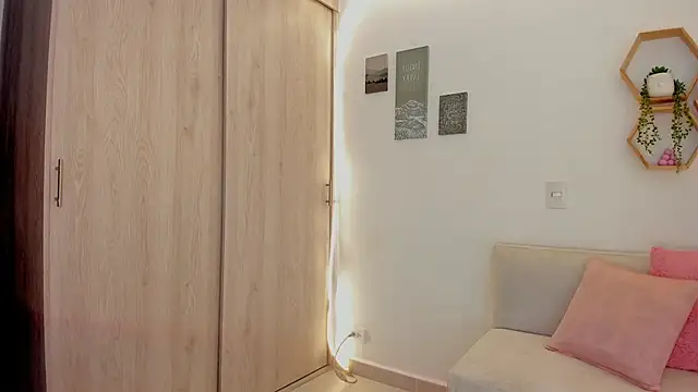 mariam_hill élő XXX-chatje