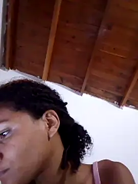 Chat +18 de mailyn_gold ao vivo