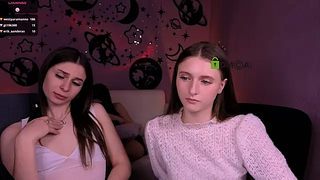 Show modela nekky_mouse na web-kameri