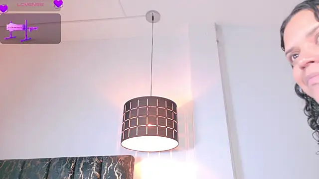 emily_perezz Live XXX Chat