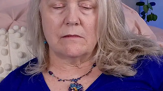 Kaitlyn_Winters live XXX chat