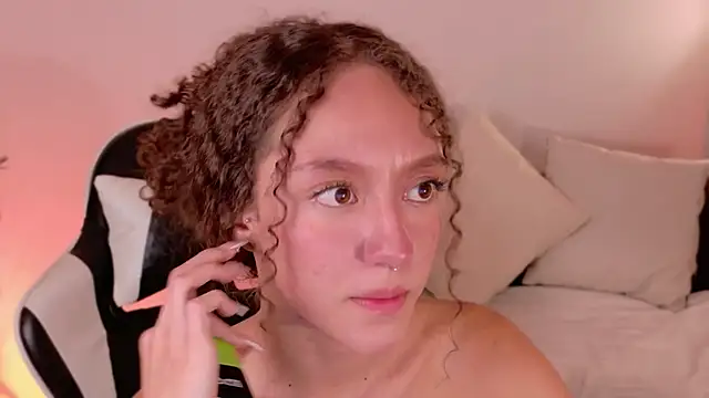 ChloeMoreti Obrolan Langsung XXX