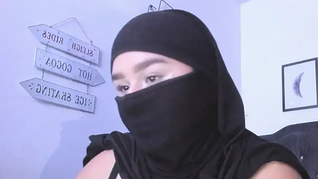 _zharaa's Live XXX Chat