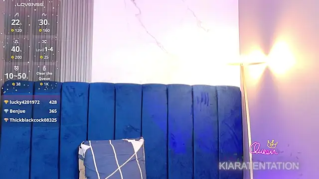 kiaratentation Adlı Modelin Web Kamerası Şovu