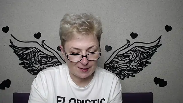 EmiliaGree 网络视讯表演