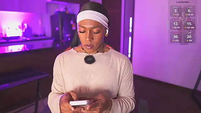 Chat +18 de AmberRaus ao vivo