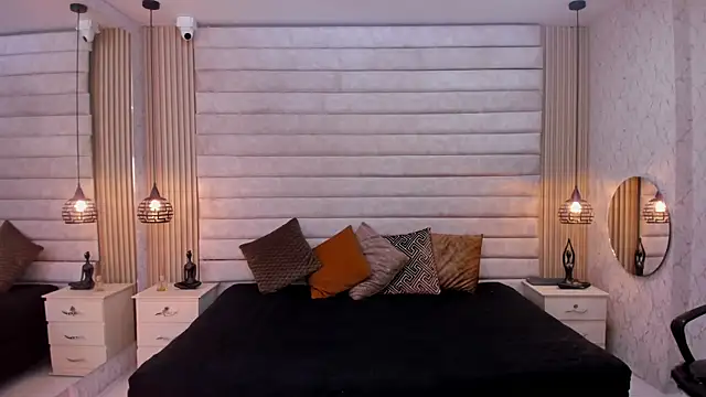 VictoriaaBlair's Live XXX Chat