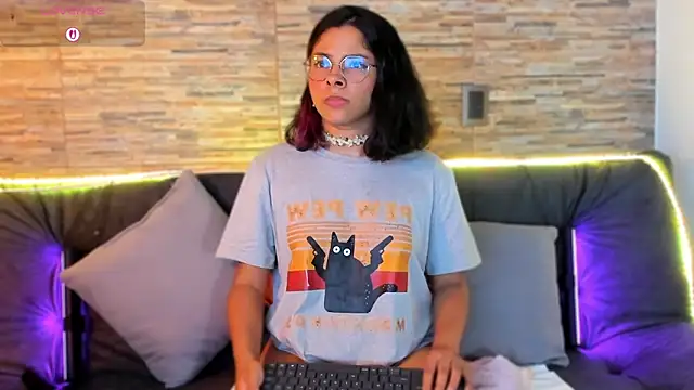 nath_redrex élő XXX-chatje