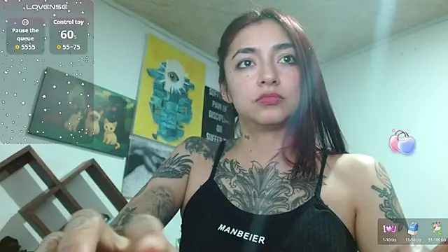 Chatroom XXX en direct de ZoeBakers_