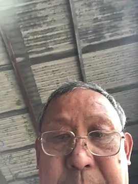 yaocaobi8 在線直播表演